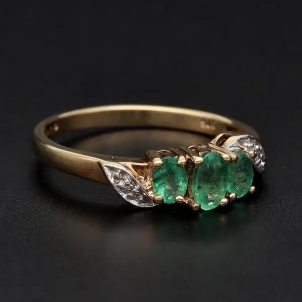 Gold Emerald Diamond Ring