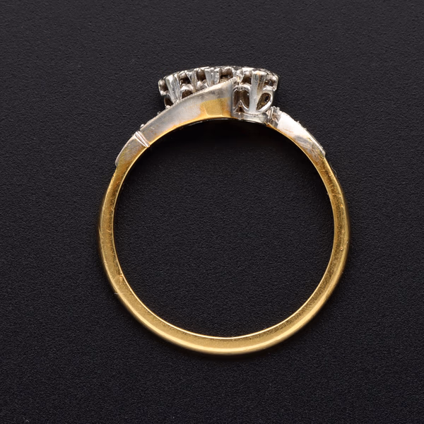 18k Gold Diamond Ring