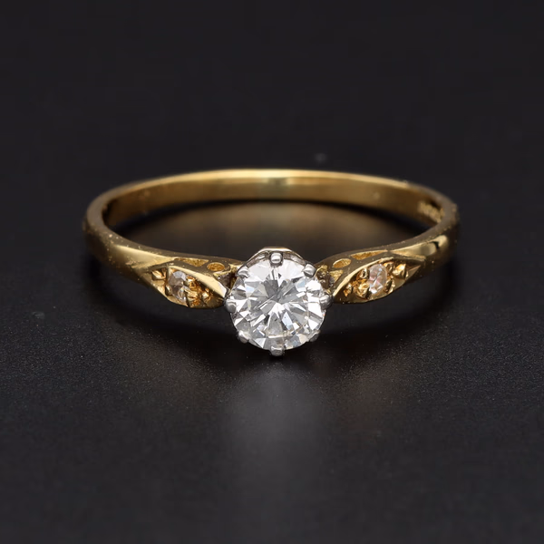 18ct Gold Diamond Ring