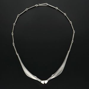 Rare Vintage Silver Bellatrix Design Necklace