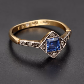 Antique Sapphire & Diamond 1920s Ring