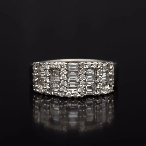 18ct Gold 1ct Vari Shape Diamond Ring