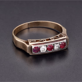 14ct Yellow Gold Ruby & Diamond Ring