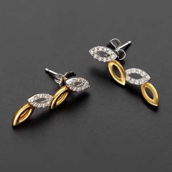 18ct Gold Diamond Earrings