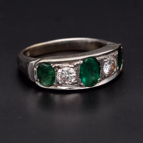 18ct White Gold Emerald & Diamond 1950's Ring