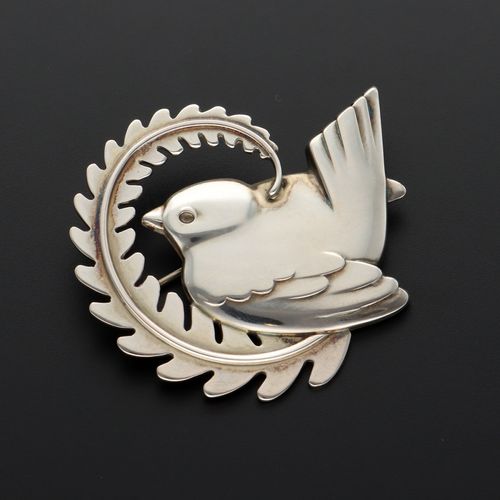 Danish Silver Robin on Fern Design Brooch image-2