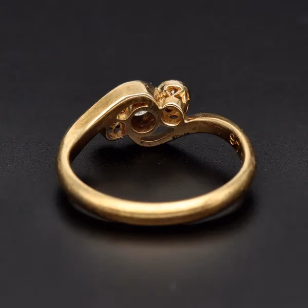 18ct Yellow Gold 0.3ct Diamond Trilogy Pinky Ring