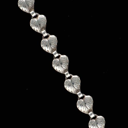 Danish Mid-Century Sliver Foliate Bracelet by Hermann Siersbol image-3