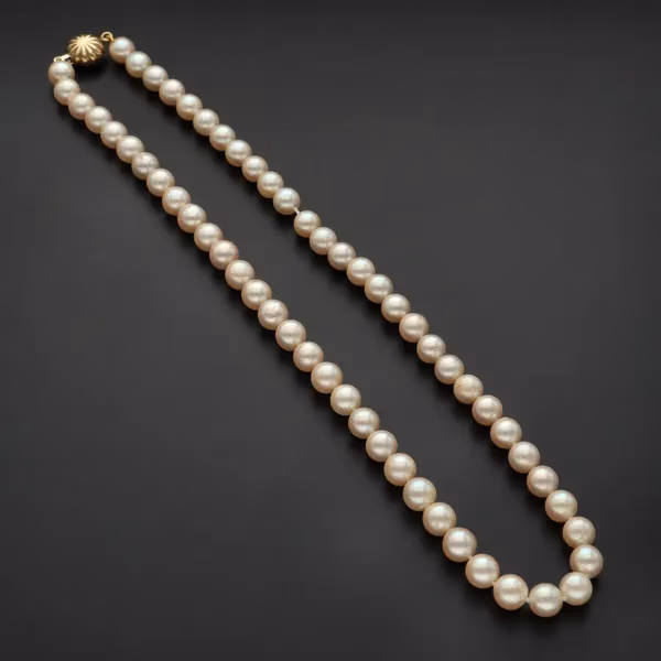 9k Gold Clasp Re Strung Cultured Pearls