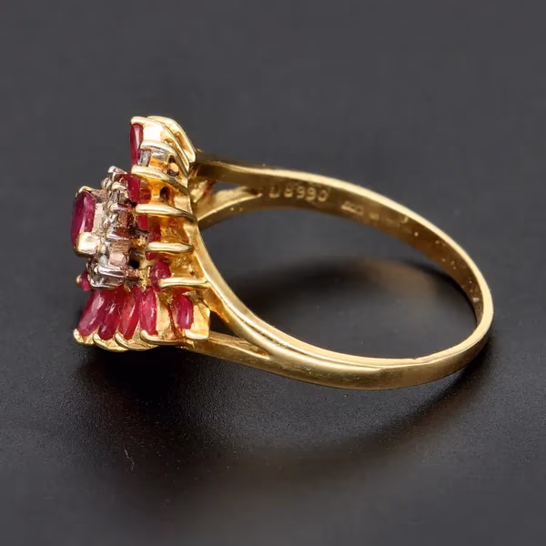 18ct Gold Ruby Cluster Ring