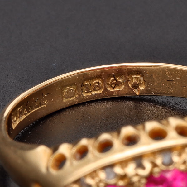Late Victorian 18ct Yellow Gold Boat-Style Ring