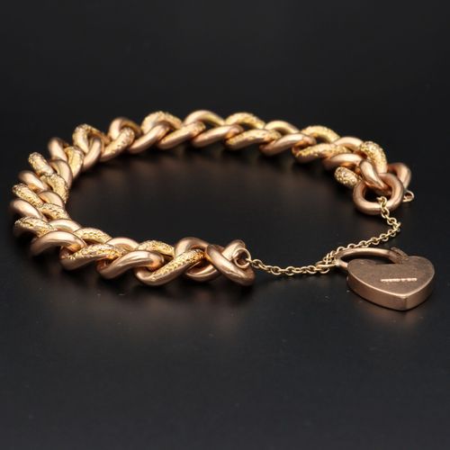 9ct Gold Curb Bracelet image-3