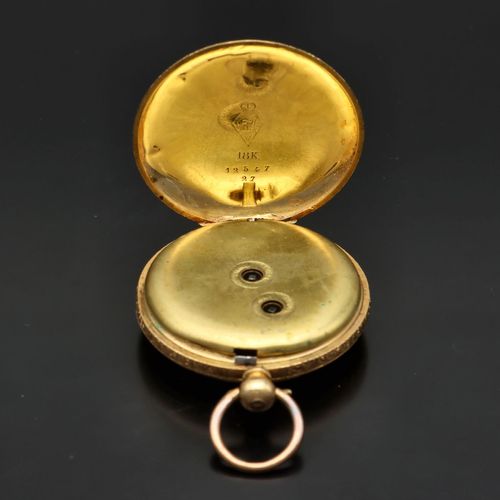 Victorian Ladies 18ct Gold Pocket Watch image-5