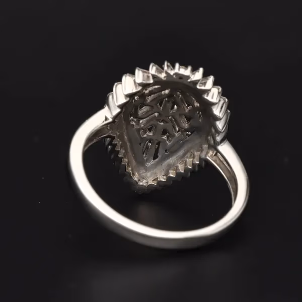 18ct Gold .75ct Diamond Ring