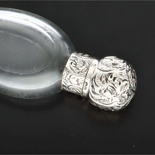 19th Century Silver Topped Tear Drop Shaped Scent Bottle image-3