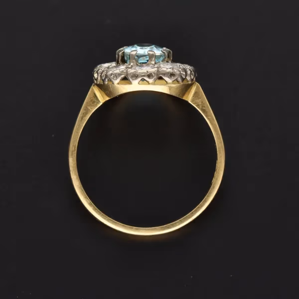 18ct Gold Aquamarine and Diamond Ring
