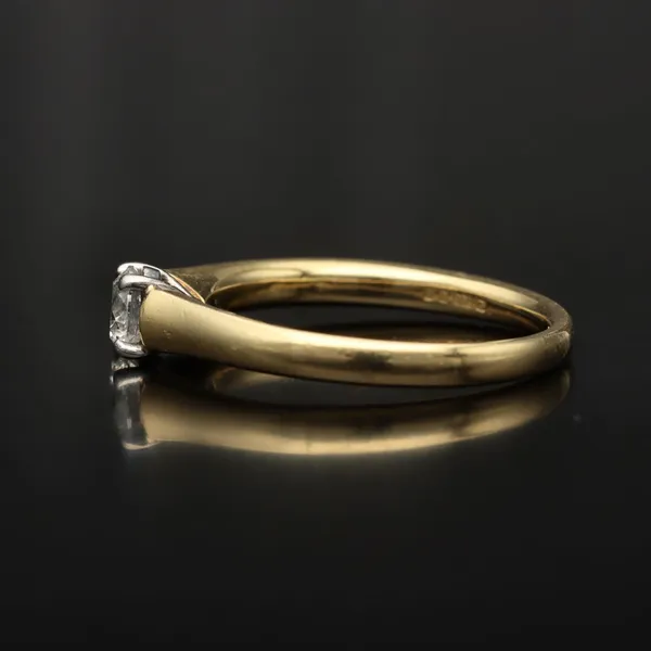 18ct Gold Diamond Ring