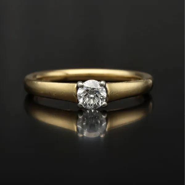 18ct Gold Diamond Ring