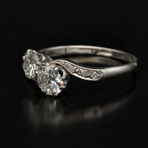 Vintage Platinum Diamond Ring image-3