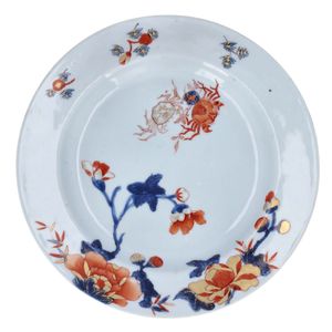 18th Century Chinese Imari Plate Decorated with Crabs