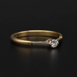 18ct Gold Diamond Solitaire Ring