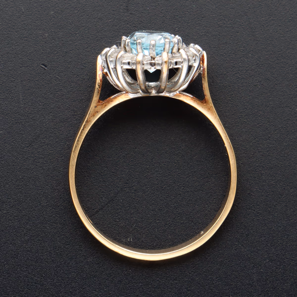 9ct Yellow Gold Aquamarine & Cubic Zirconia Cluster Ring