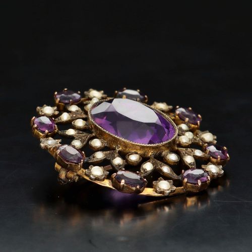 Victorian 9ct Gold Amethyst and Seed Pearl Brooch image-3