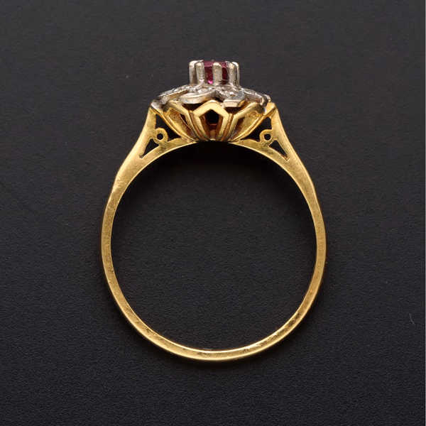 London 1967 18ct Yellow Gold Ruby & Diamond Cluster Ring
