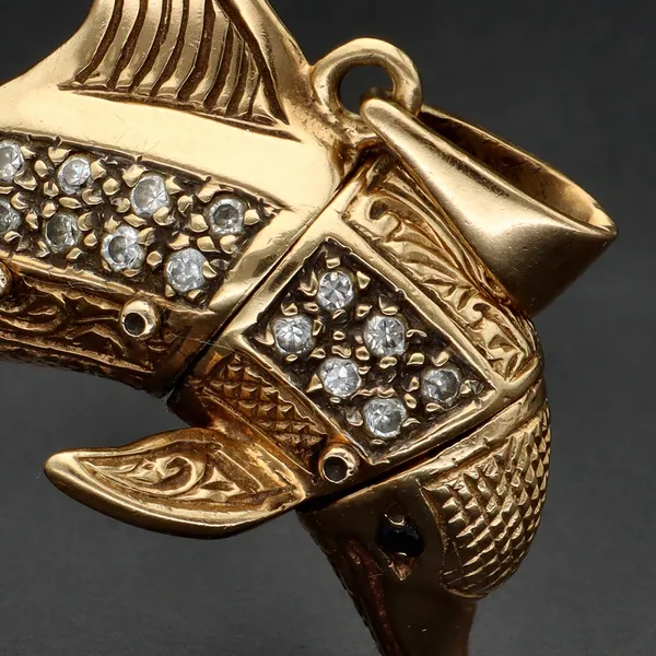 9ct Gold Dolphin Pendant