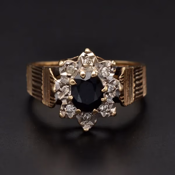 Retro - Vintage Gold Sapphire Diamond Ring