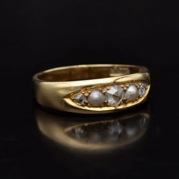 Edwardian 18ct Gold Diamond and Pearl Ring