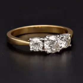 18ct Yellow Gold Trilogy Diamond Ring