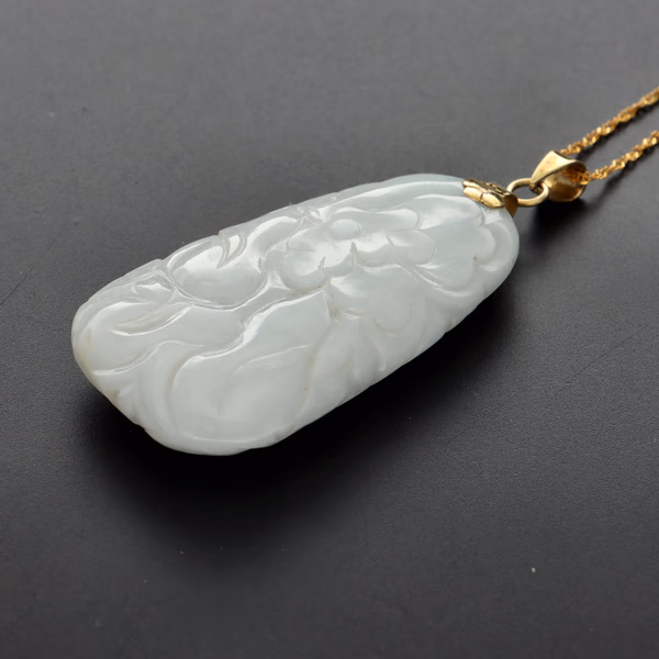 Fine Jade Pendant