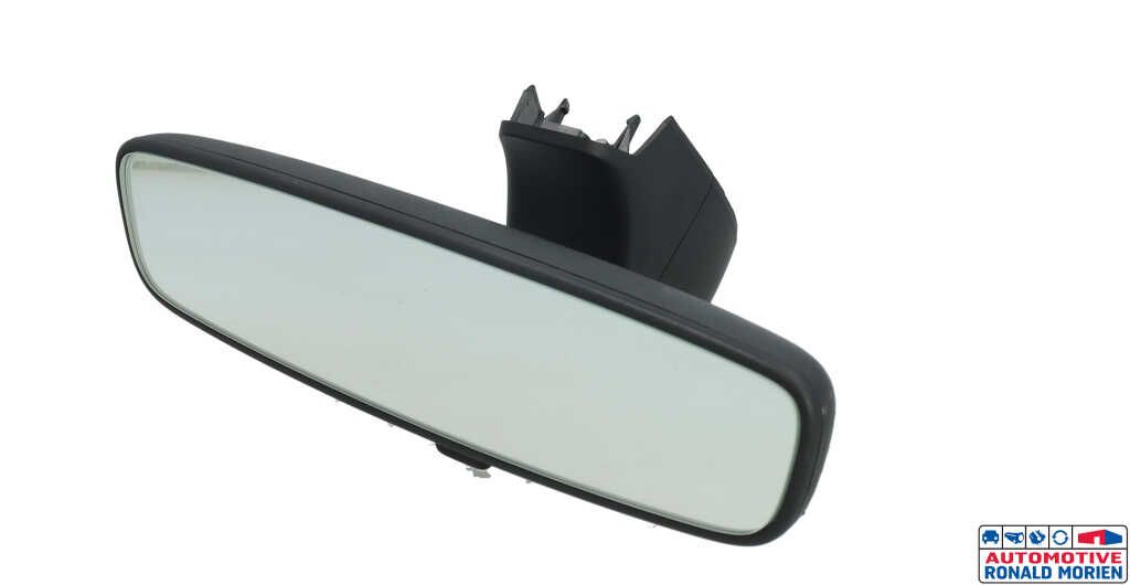 Used Rear view mirror Audi A4 (B9) 2.0 TDI Ultra 16V Price € 25,00 Inclusive VAT offered by Automaterialen Ronald Morien B.V.