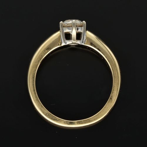 18ct Gold Diamond Solitaire Ring image-3