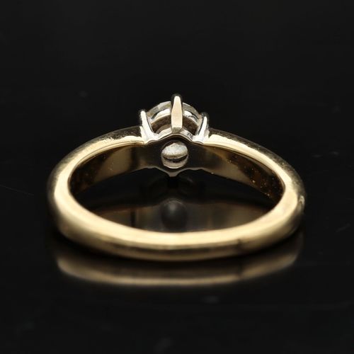 18ct Gold Diamond Solitaire Ring image-4