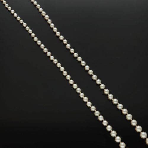 9ct Gold Clasp Re Strung Cultured Pearls image-4