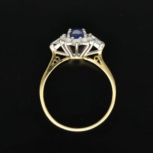 18ct Yellow Gold Sapphire and Diamond Cluster Ring image-6
