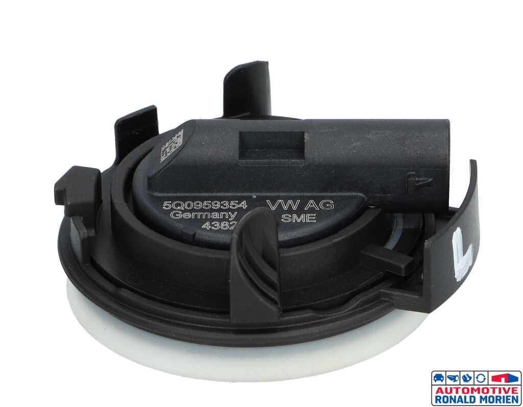Gebruikte Sensor Airbag Volkswagen Golf VII (AUA) e-Golf Prijs € 19,00 Inclusief btw aangeboden door Automaterialen Ronald Morien B.V.