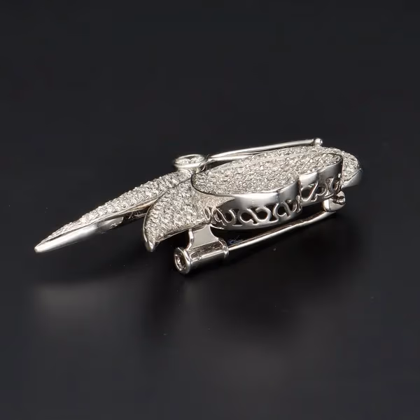 18ct Gold Diamond Butterfly Brooch