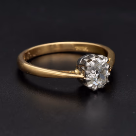 18ct Gold Diamond Solitaire Ring