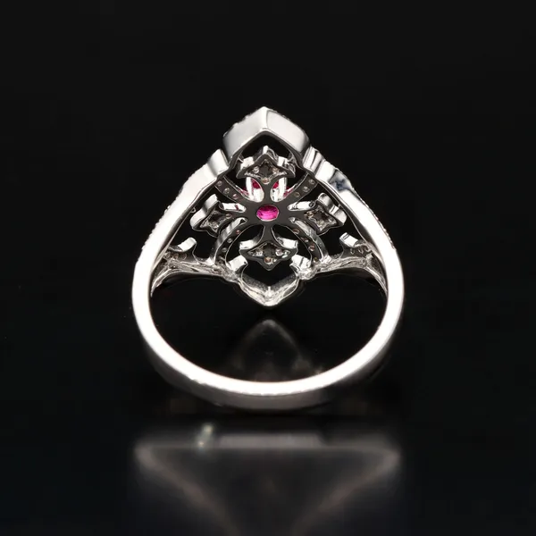 18ct Gold Diamond and Ruby Ring