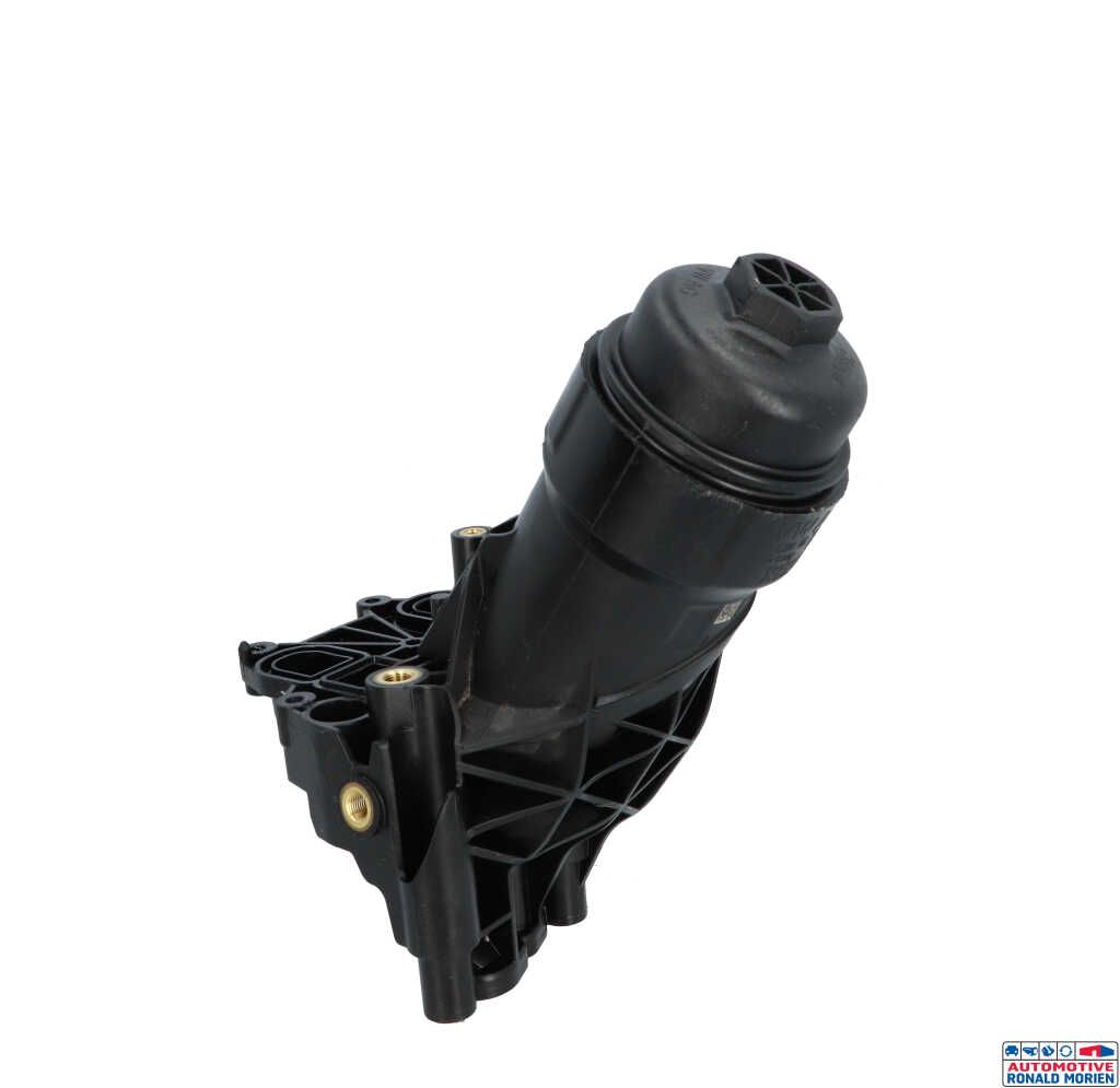 Used Oil filter housing Audi A5 Sportback (8TA) 2.0 TDI 16V Price € 114,95 Inclusive VAT offered by Automaterialen Ronald Morien B.V.