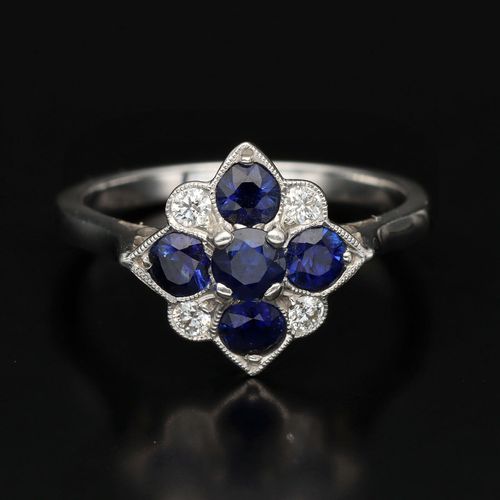 Vintage Style Sapphire and Diamond Ring image-2