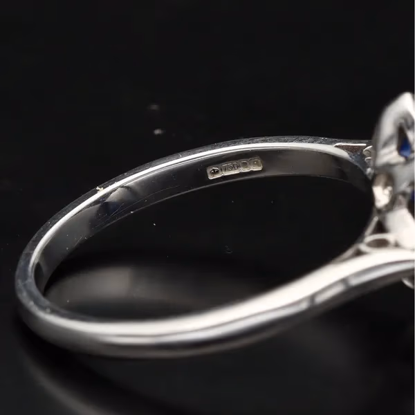 Vintage Style Sapphire and Diamond Ring