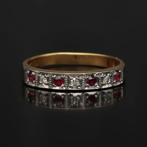 18ct Gold Ruby Diamond Ring image-2