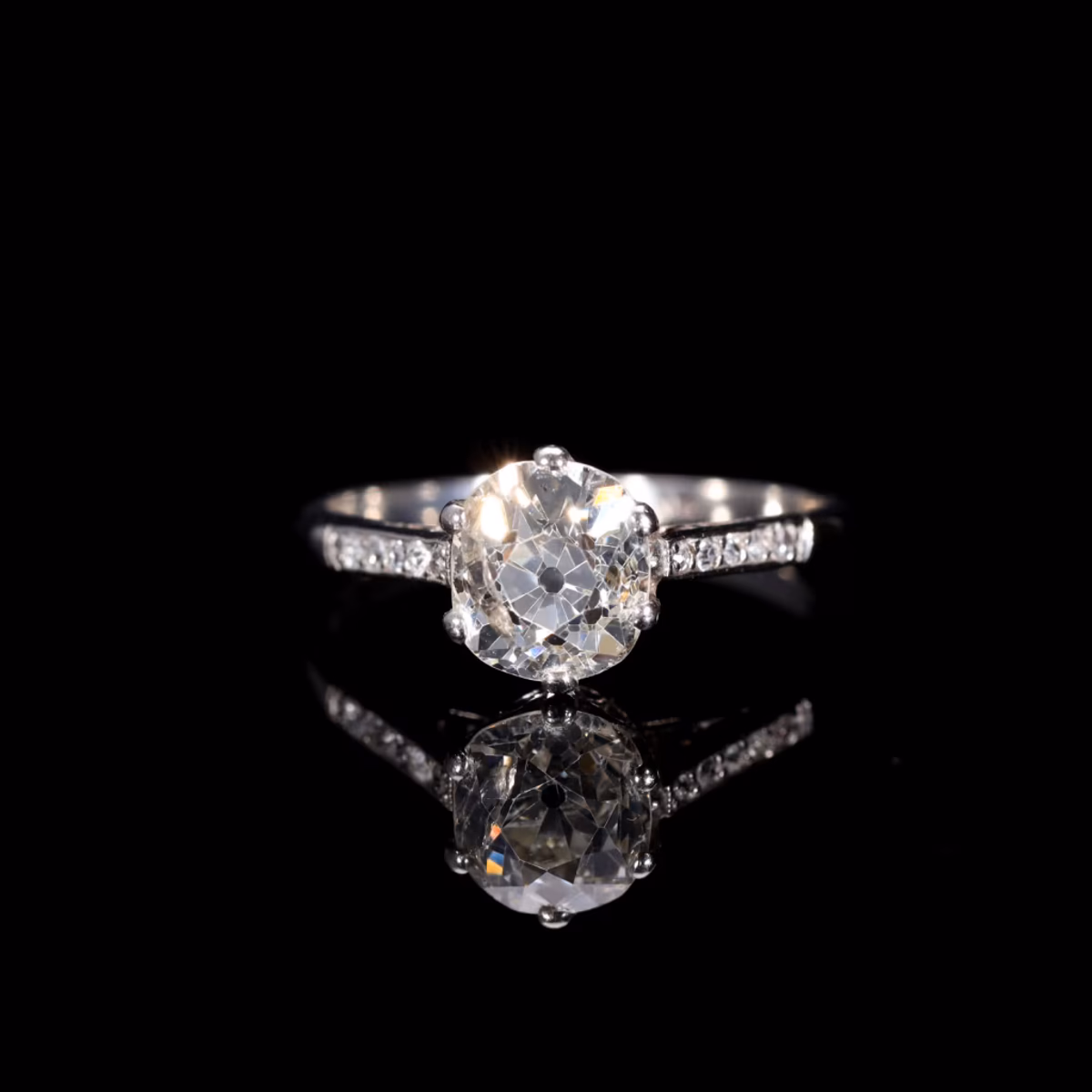360° view of The Antique Art Deco Era Old Mine Cut Diamond Ring