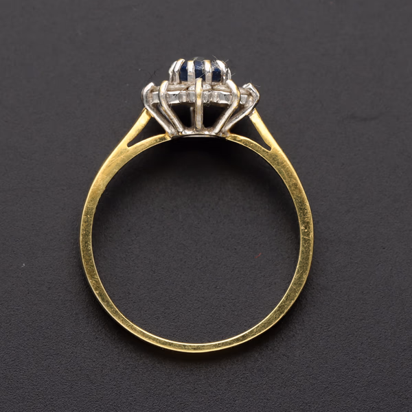 18ct Gold Sapphire and Diamond Ring