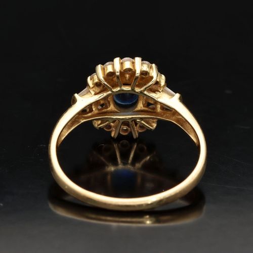 18ct Art Deco Design Sapphire Diamond Ring image-5
