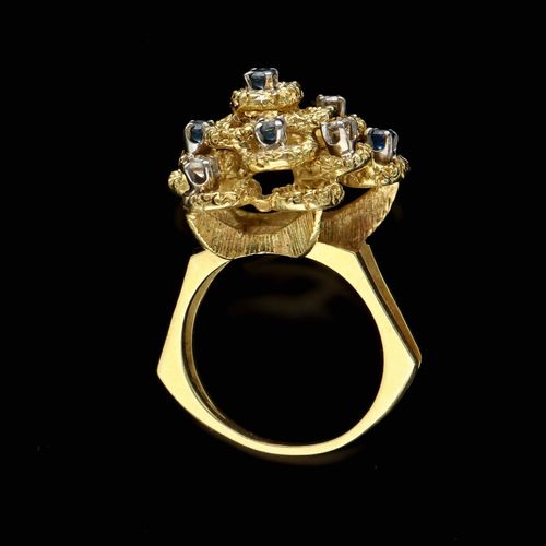 Unusual 18ct Gold Sapphire and Diamond Ring image-6